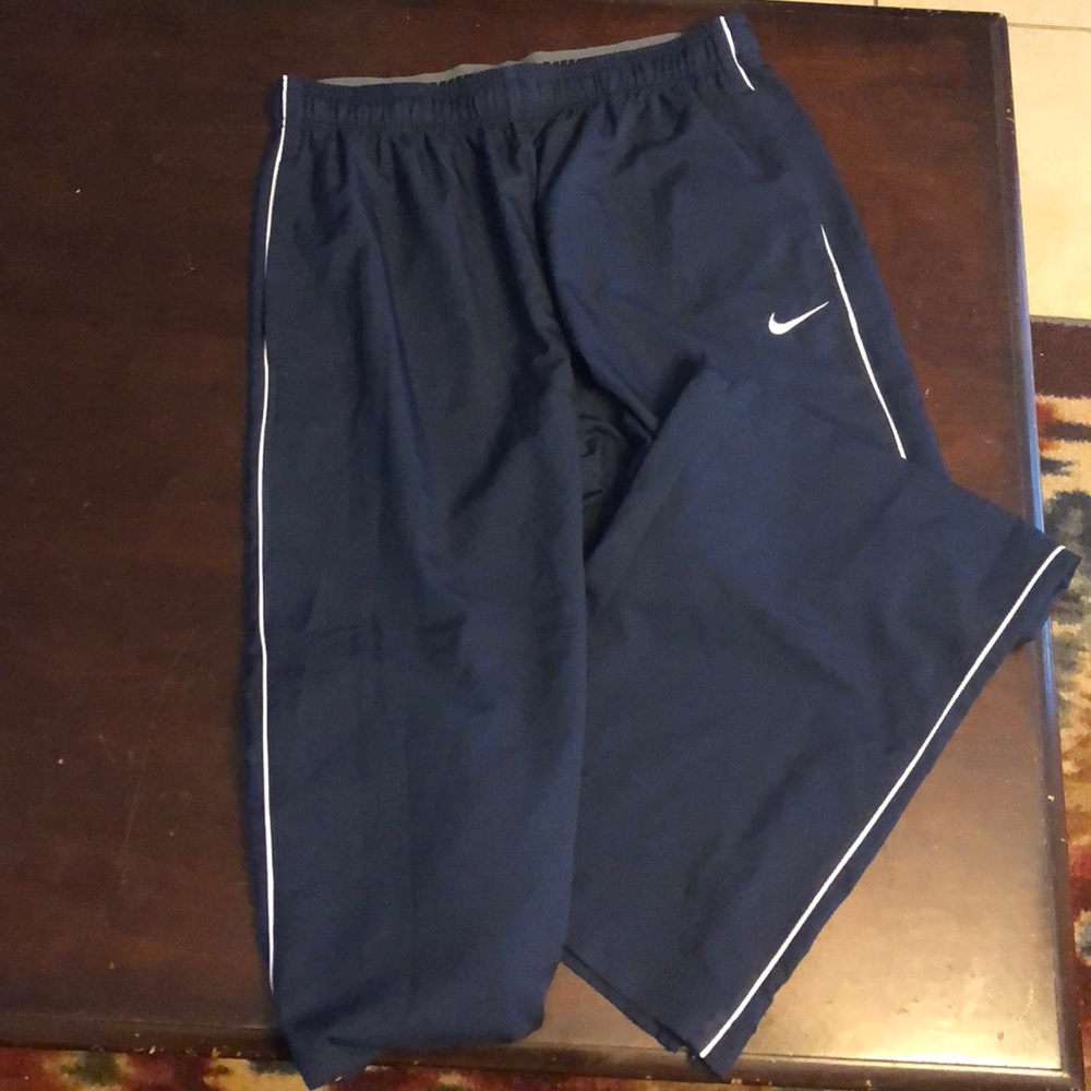 Nike dry fit travel pants